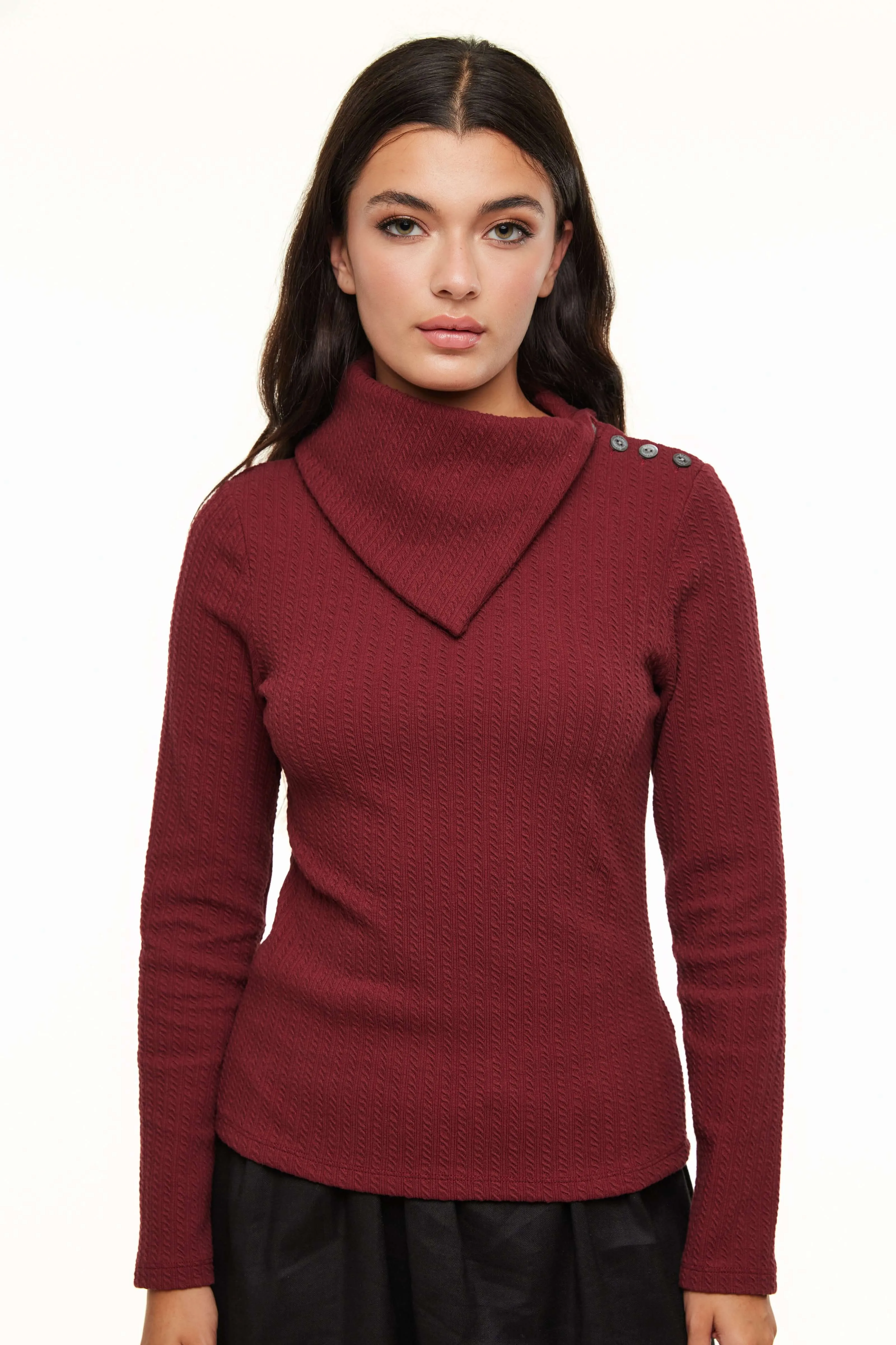 ASYMMETRICAL CABLE TURTLENECK