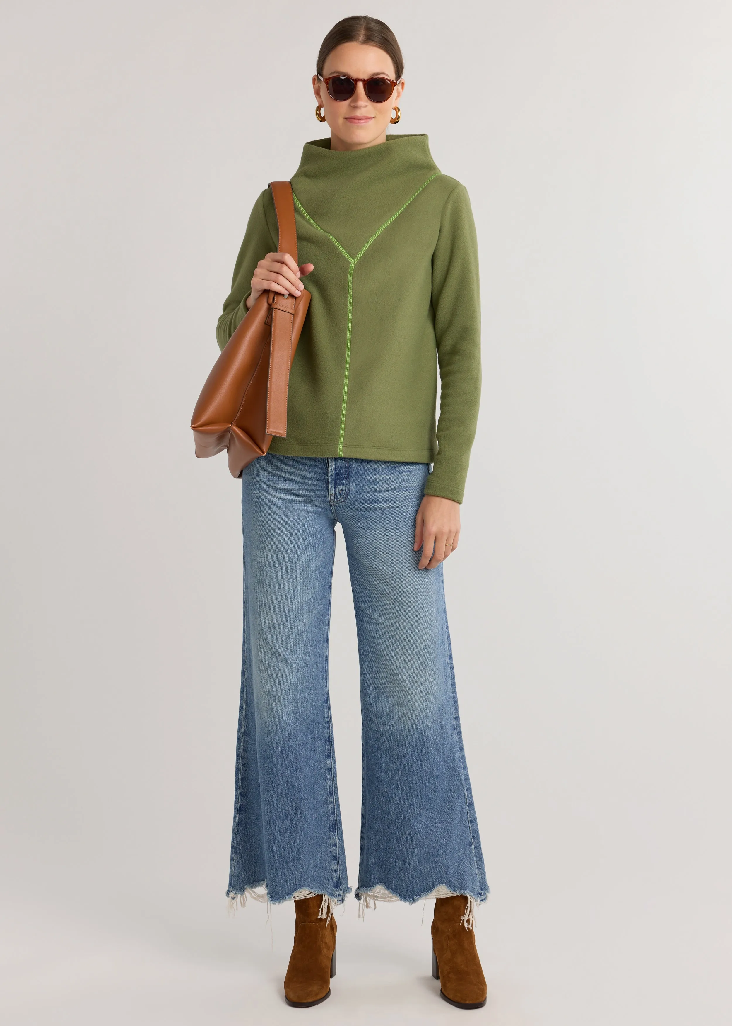 Carroll Street Turtleneck in Vello Fleece (Army Green)