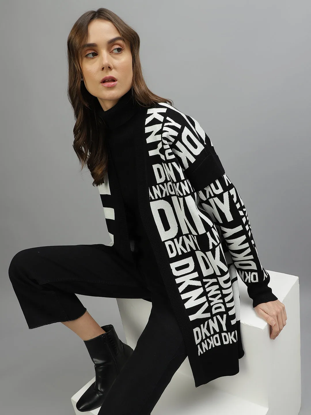 Dkny Women Printed Front Open Full Sleeves Sweater