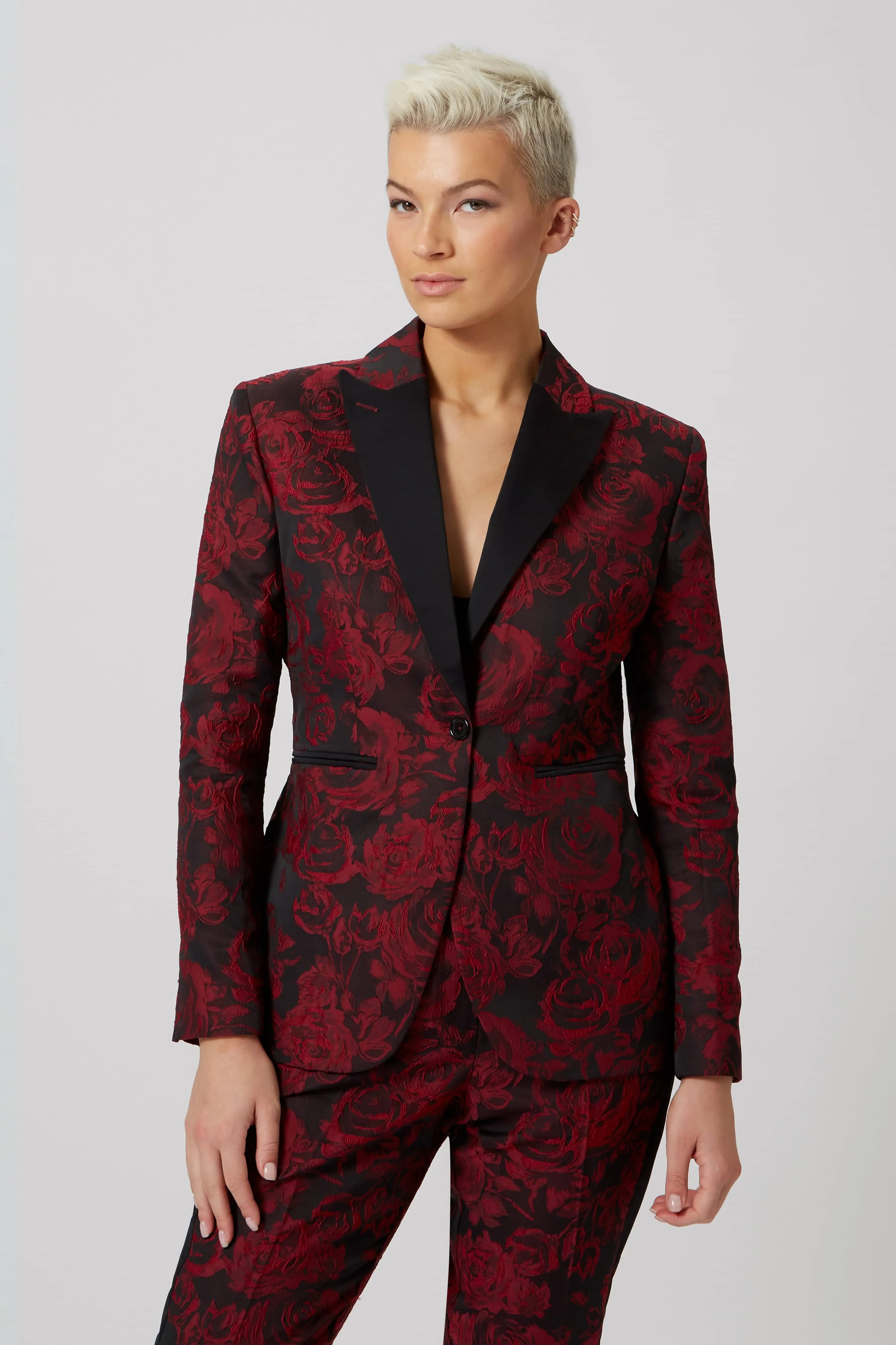 Ersilia Skinny Fit Red Floral Suit