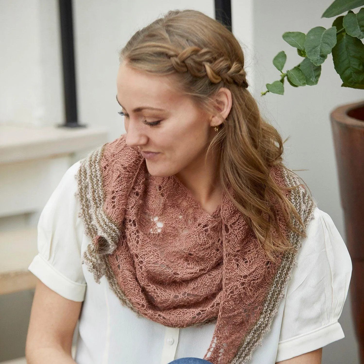 Hydrangeas Shawl [Trine Bertelsen]