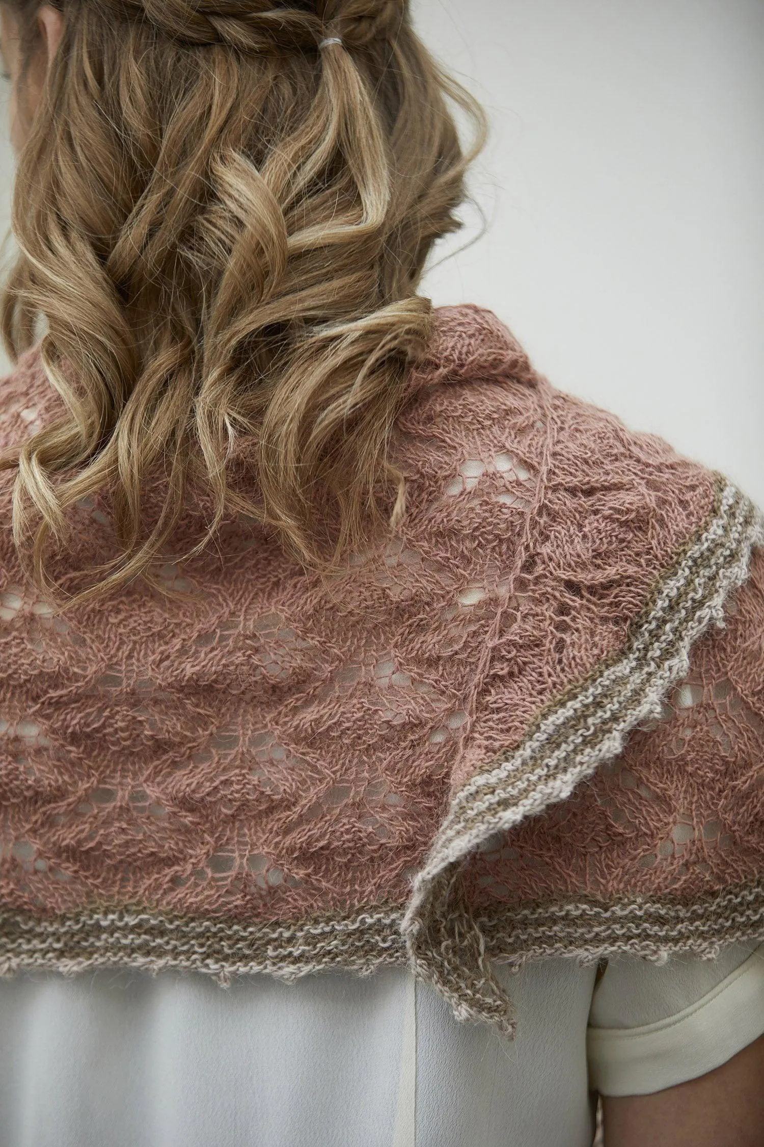 Hydrangeas Shawl [Trine Bertelsen]