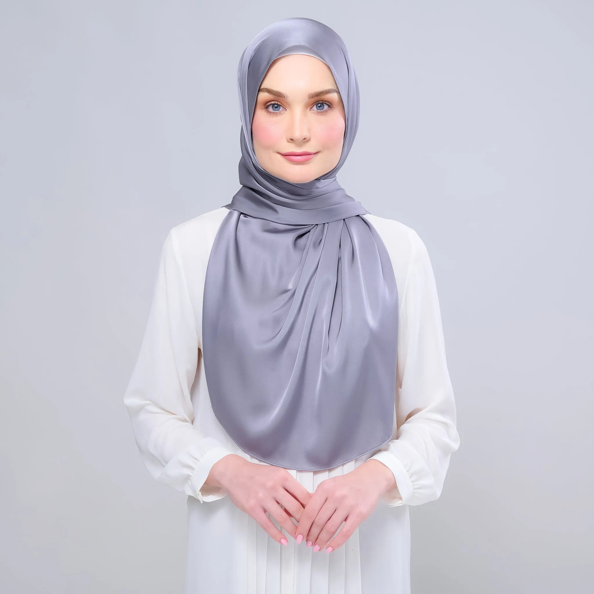 Instant Tag n' Go Shawl  | Satin Silk in Titanium Grey