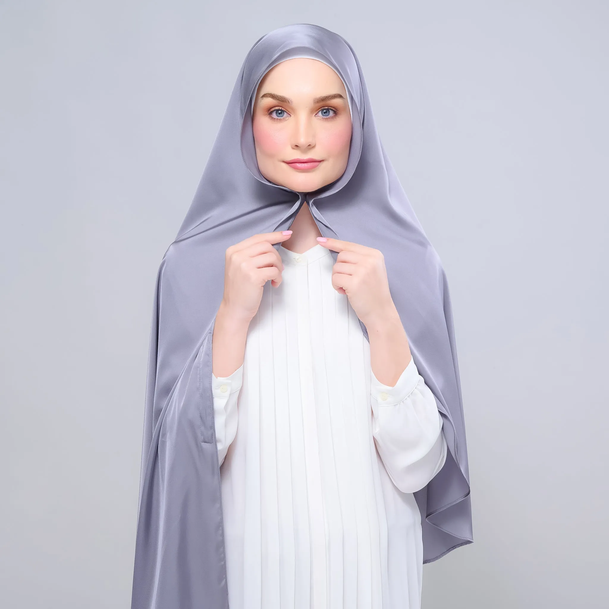 Instant Tag n' Go Shawl  | Satin Silk in Titanium Grey