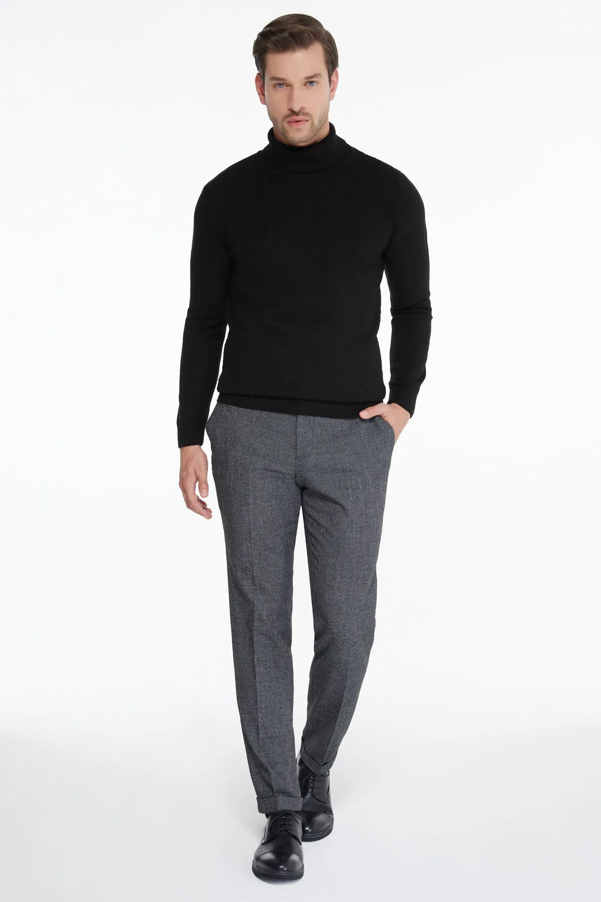 Regular Fit Black Turtleneck Sweater