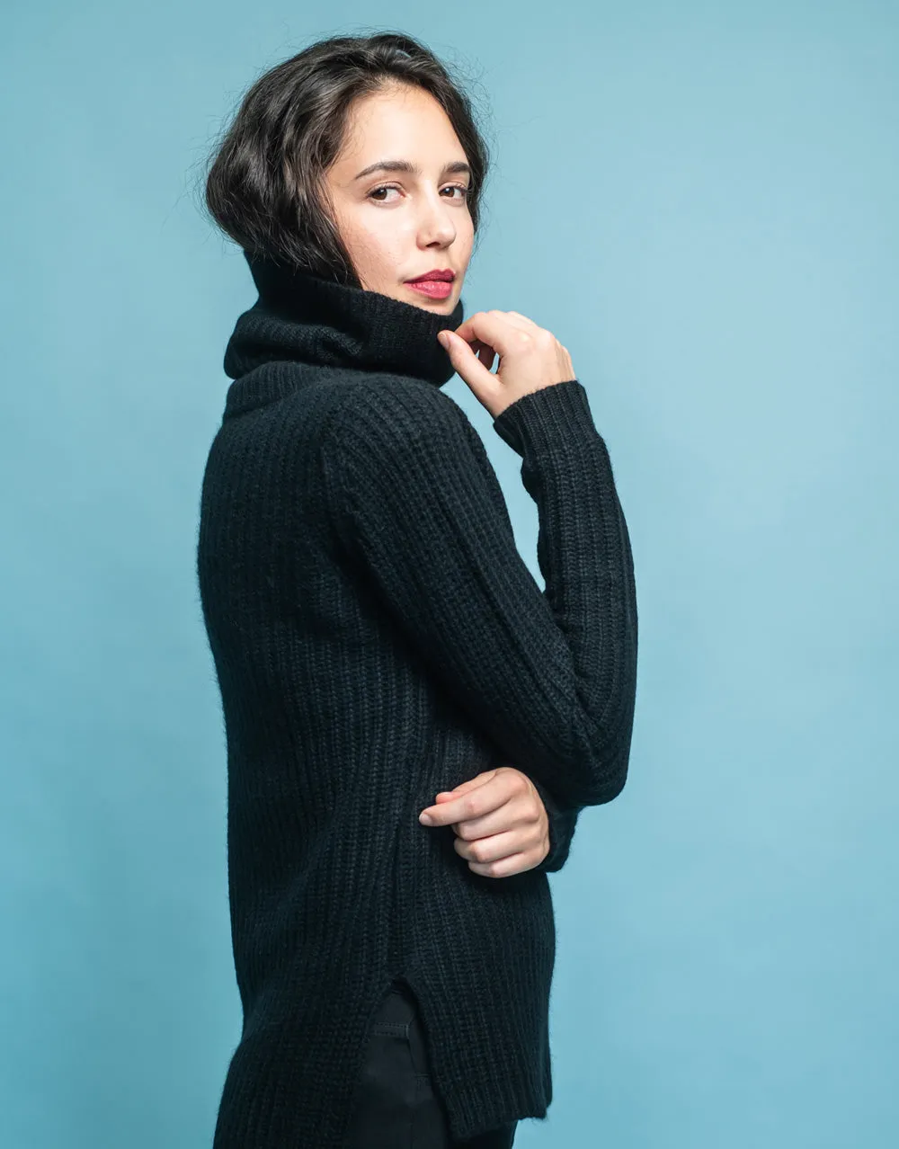 Rib Knit Turtleneck Sweater in Black