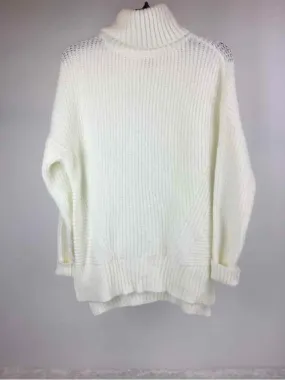 So Size M Winter White Knit Turtleneck Sweater