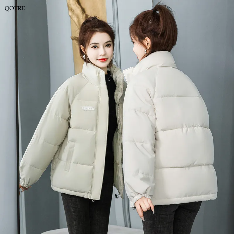 Solid Hooded Cropped Puffer Jacket