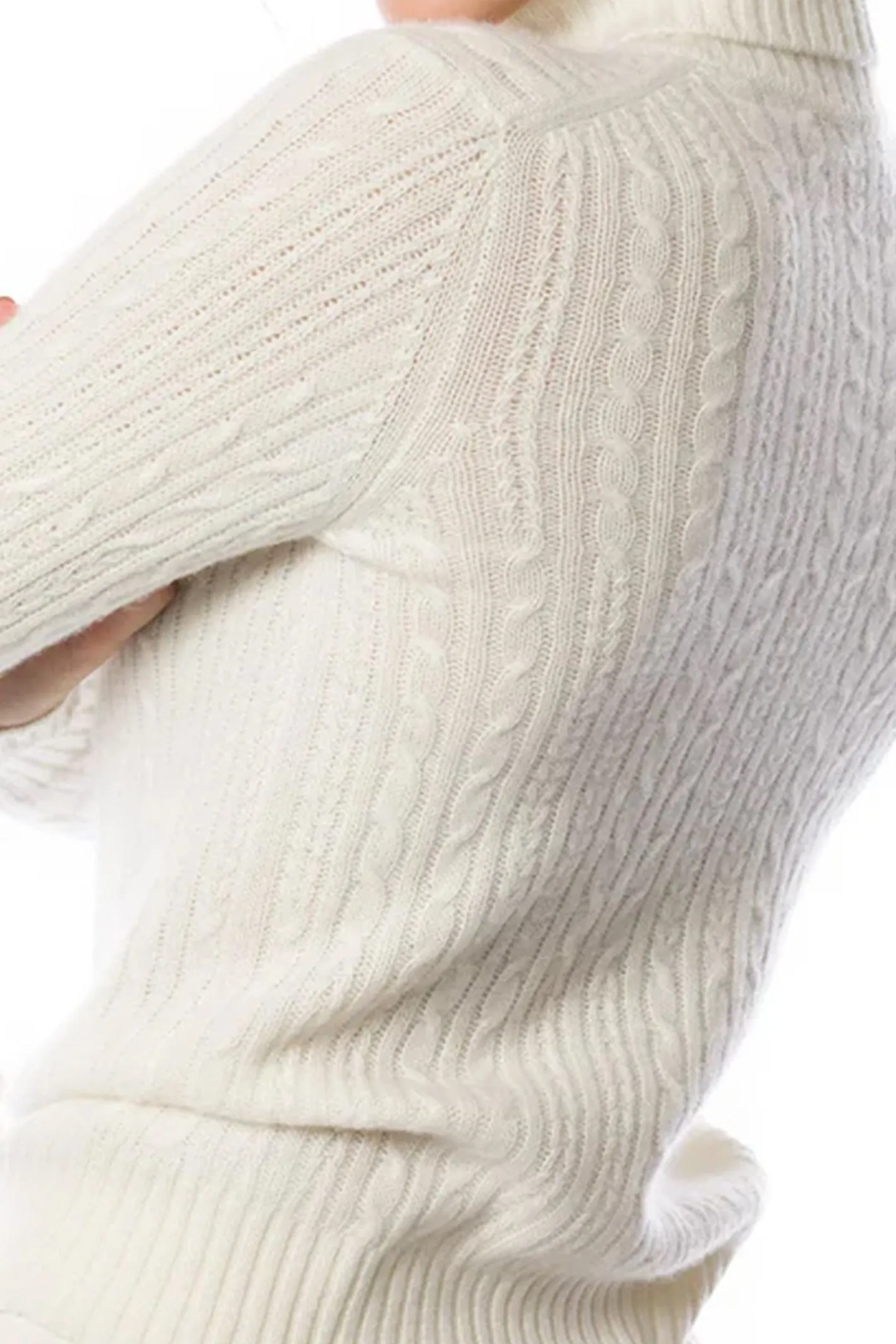 Sustainable Cashmere Cable Knit Sweater - White